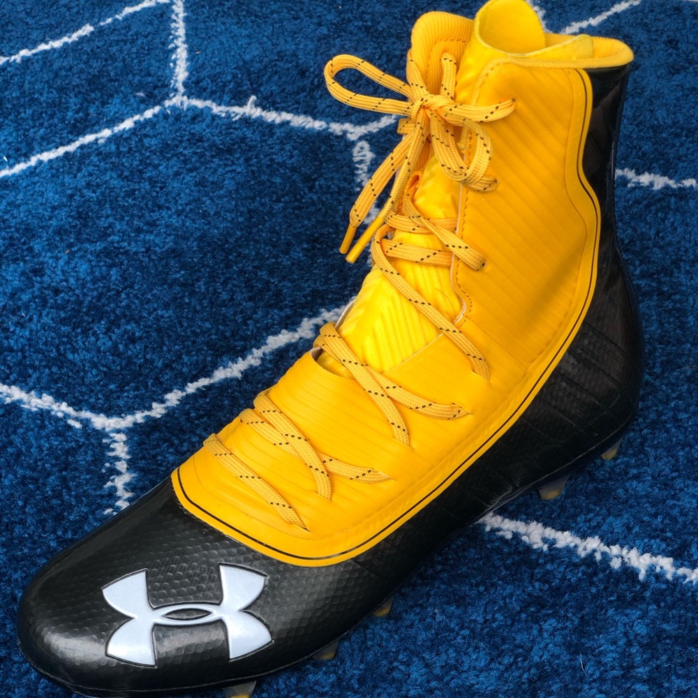 New Yellow/Black Under Armour High Top Highlight football cleats size 13.5